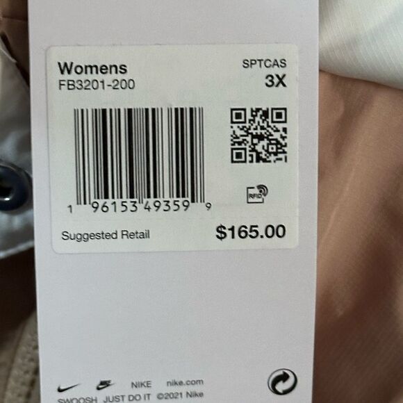 NWTs Nike Women's Sportswear Essential Insulated Jacket Sz 3X - Picture 14 of 14